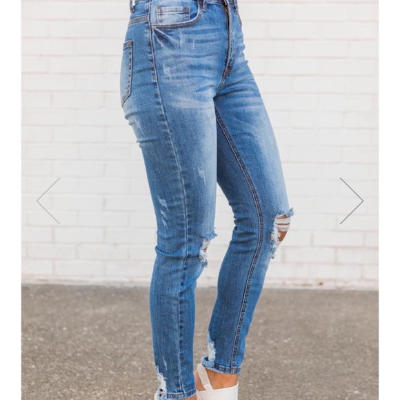 Pink lily “The Maggie”  skinny jeans - Picture 1 of 3